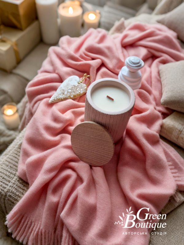 Cashmere candle